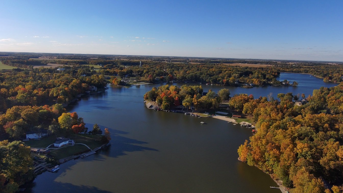holiday_lakes_fall_from_above