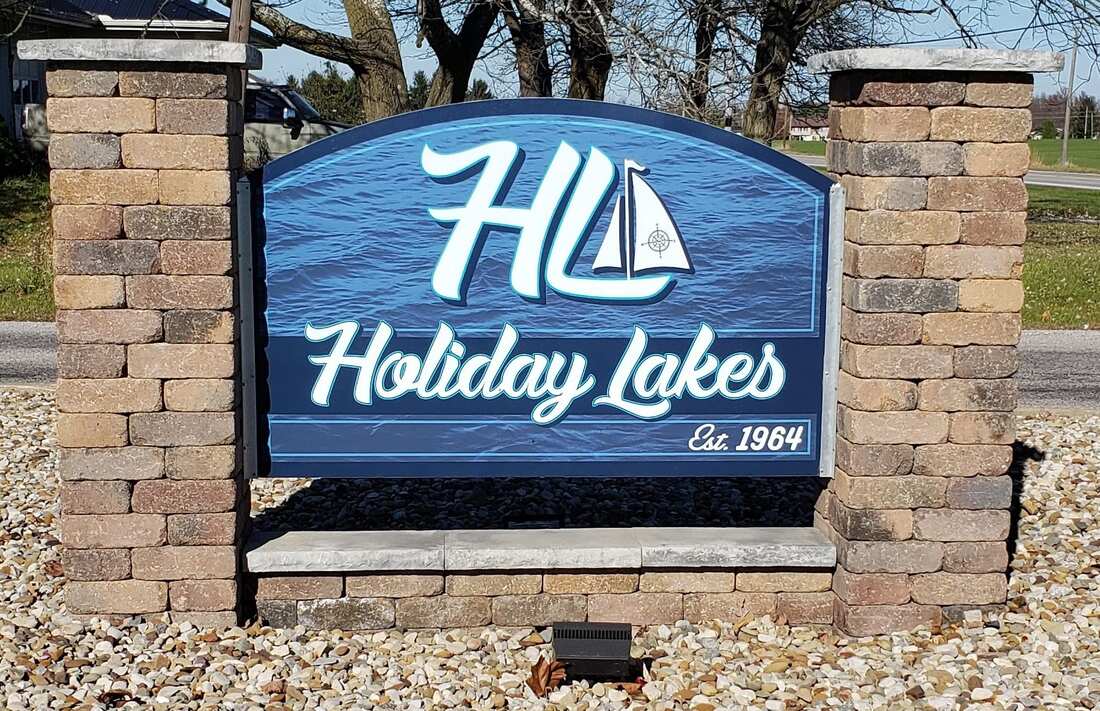 holidaylakes_orig